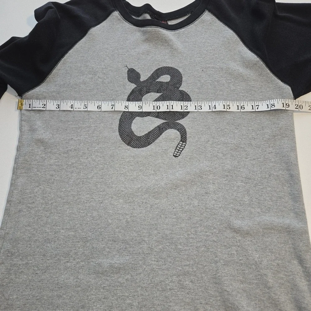 USA Gray Black Snake Lenny Kravitz Raglan Tee House Of Blues Mens Small‎ 2000 NO